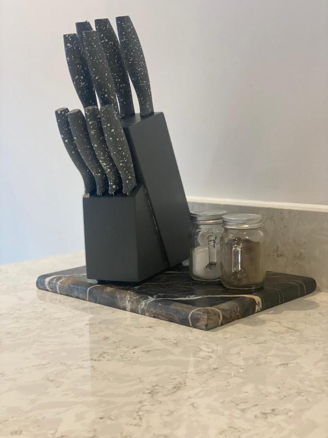 Icona - Brand New City Centre Apartment York Extérieur photo